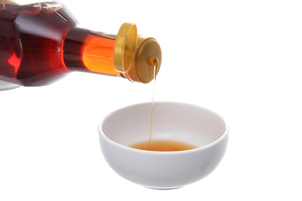 Nước mắm Nam Ngư nhãn vàng 14 độ đạm chai 650ml - Hình ảnh 3